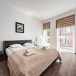 Comfort Kwartal Kamienic Apartman *