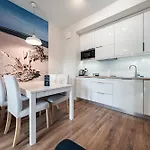 Comfort Kwartal Kamienic 아파트 *