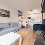 Comfort Kwartal Kamienic Apartman *